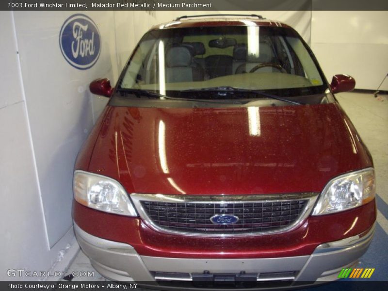 Matador Red Metallic / Medium Parchment 2003 Ford Windstar Limited