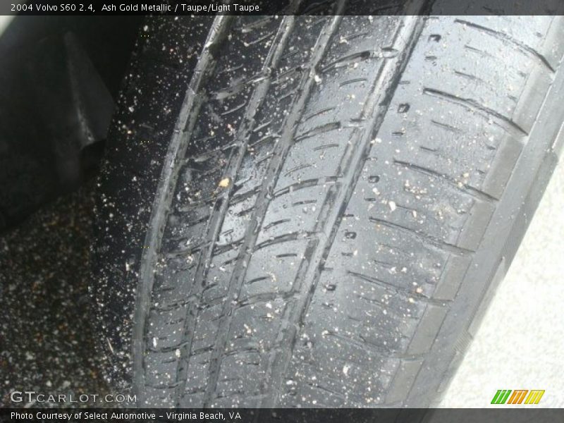 Ash Gold Metallic / Taupe/Light Taupe 2004 Volvo S60 2.4