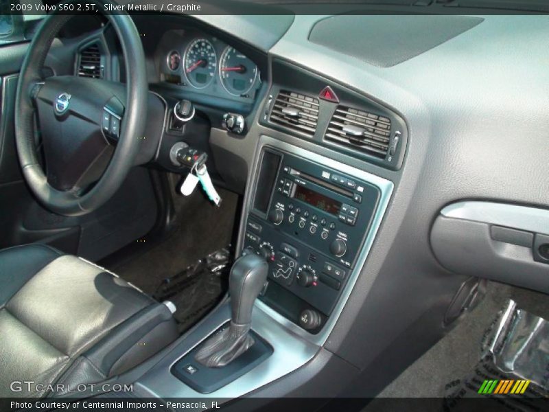 Silver Metallic / Graphite 2009 Volvo S60 2.5T