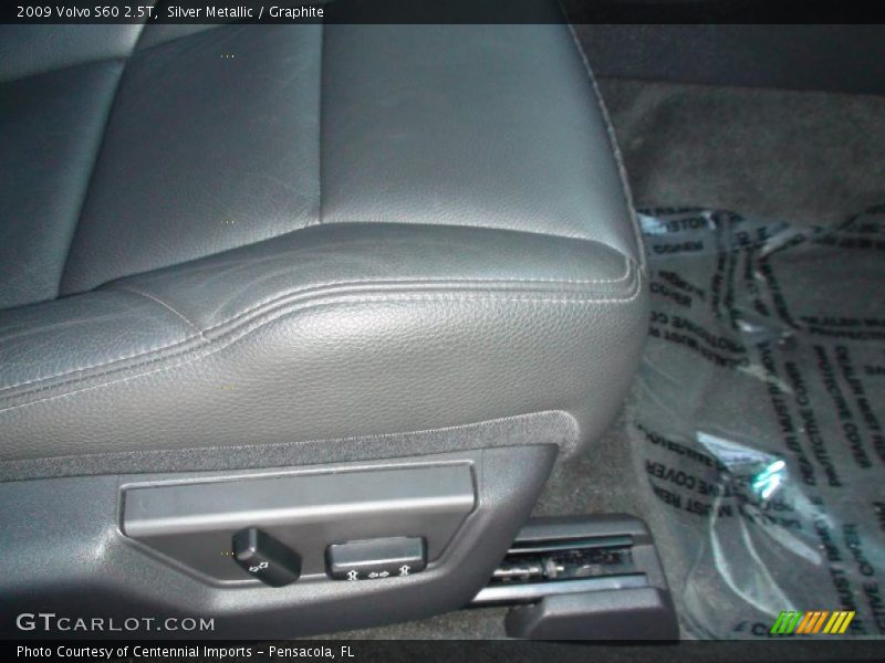 Silver Metallic / Graphite 2009 Volvo S60 2.5T