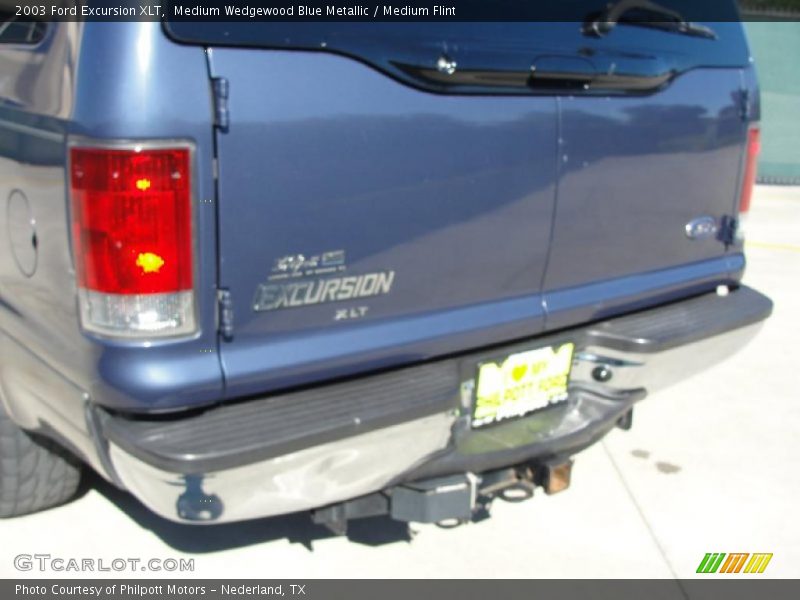 Medium Wedgewood Blue Metallic / Medium Flint 2003 Ford Excursion XLT