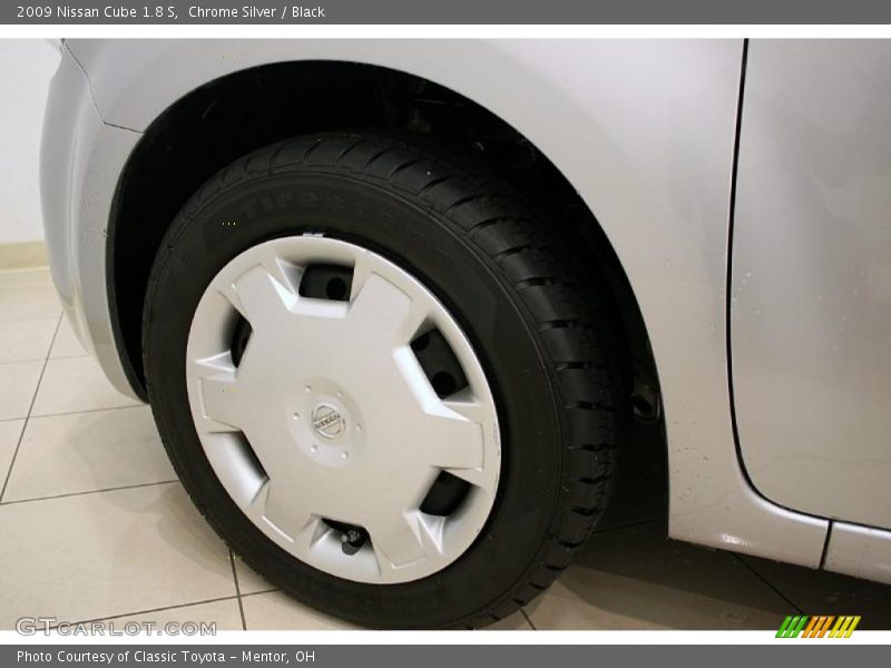 Chrome Silver / Black 2009 Nissan Cube 1.8 S