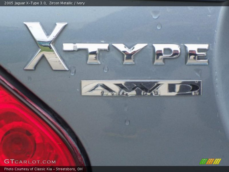Zircon Metallic / Ivory 2005 Jaguar X-Type 3.0