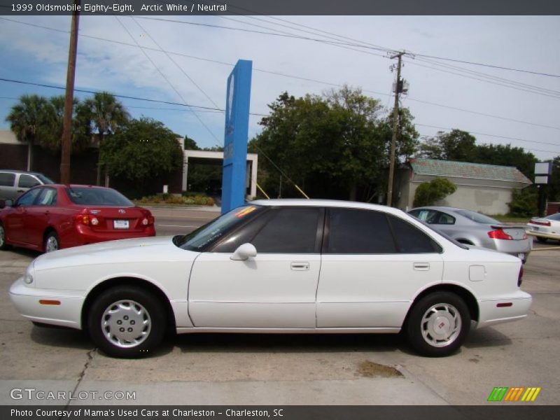 Arctic White / Neutral 1999 Oldsmobile Eighty-Eight