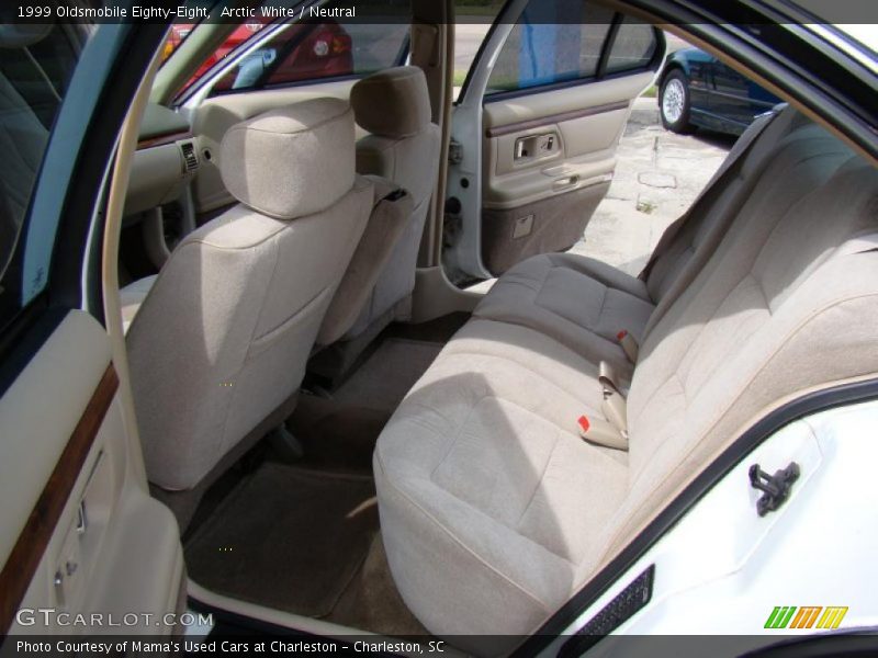 Arctic White / Neutral 1999 Oldsmobile Eighty-Eight