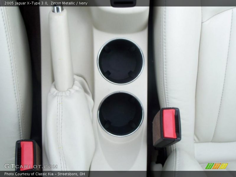 Zircon Metallic / Ivory 2005 Jaguar X-Type 3.0