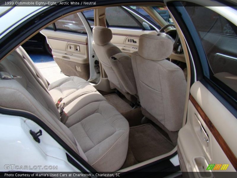 Arctic White / Neutral 1999 Oldsmobile Eighty-Eight