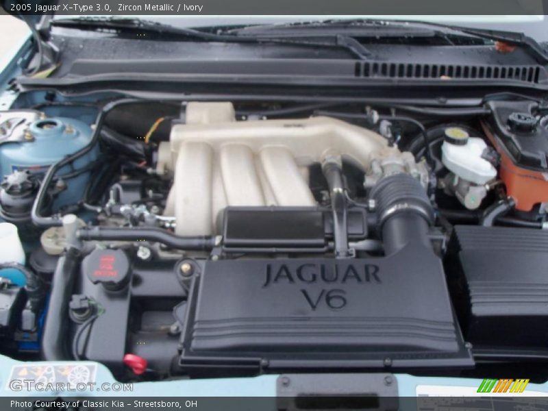 Zircon Metallic / Ivory 2005 Jaguar X-Type 3.0