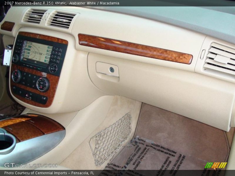 Alabaster White / Macadamia 2007 Mercedes-Benz R 350 4Matic