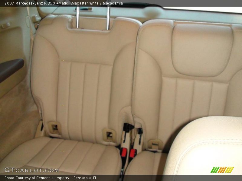 Alabaster White / Macadamia 2007 Mercedes-Benz R 350 4Matic