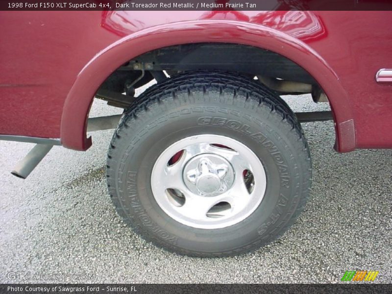 Dark Toreador Red Metallic / Medium Prairie Tan 1998 Ford F150 XLT SuperCab 4x4