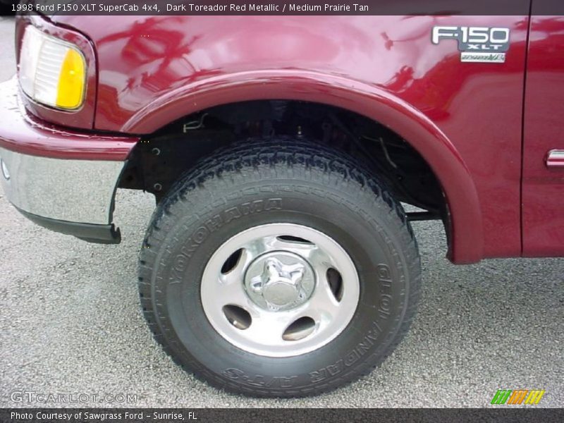 Dark Toreador Red Metallic / Medium Prairie Tan 1998 Ford F150 XLT SuperCab 4x4