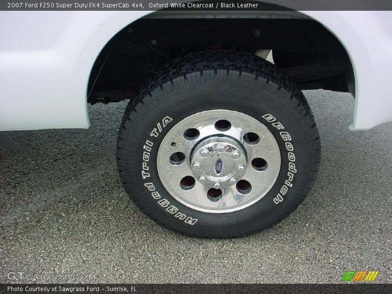 Oxford White Clearcoat / Black Leather 2007 Ford F250 Super Duty FX4 SuperCab 4x4