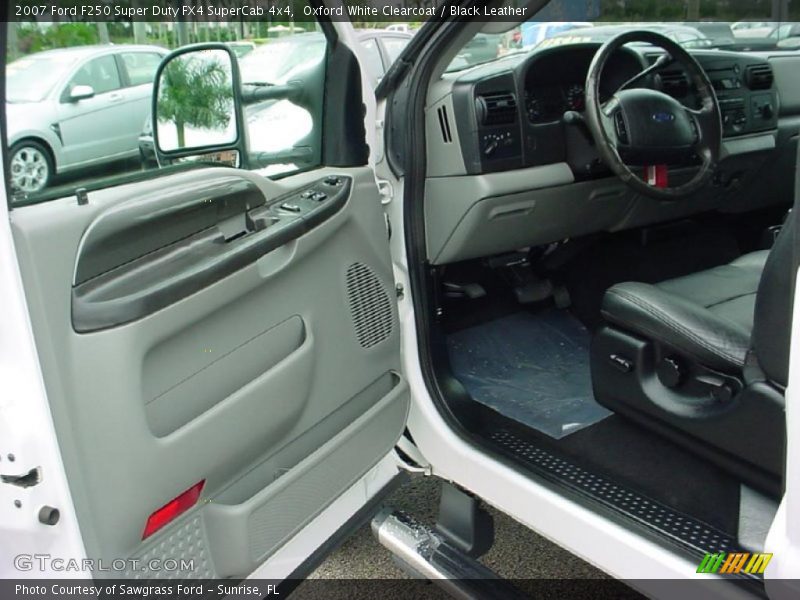 Oxford White Clearcoat / Black Leather 2007 Ford F250 Super Duty FX4 SuperCab 4x4