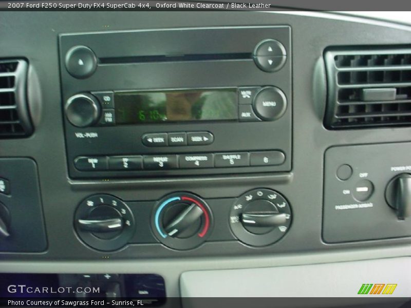 Oxford White Clearcoat / Black Leather 2007 Ford F250 Super Duty FX4 SuperCab 4x4