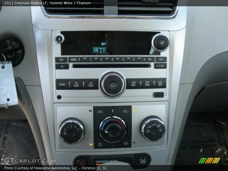 Summit White / Titanium 2011 Chevrolet Malibu LT