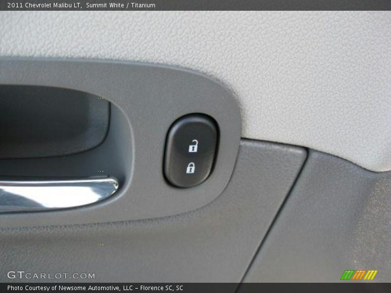 Summit White / Titanium 2011 Chevrolet Malibu LT