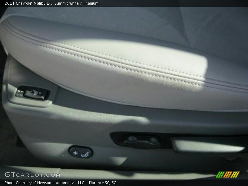 Summit White / Titanium 2011 Chevrolet Malibu LT