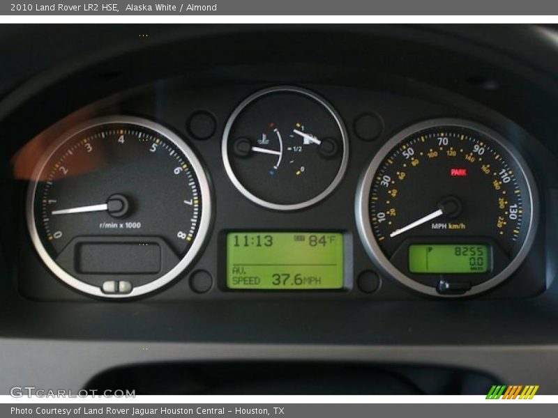 Alaska White / Almond 2010 Land Rover LR2 HSE