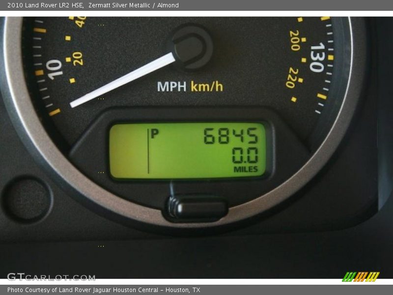 Zermatt Silver Metallic / Almond 2010 Land Rover LR2 HSE