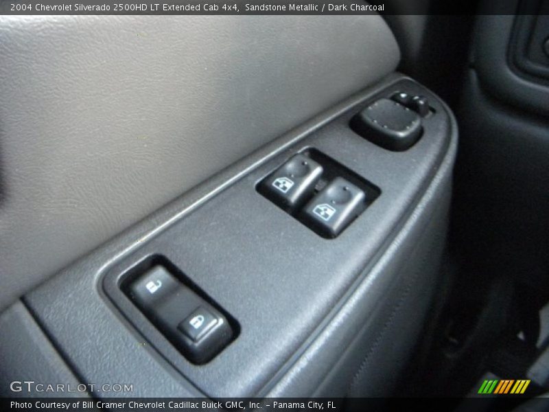 Sandstone Metallic / Dark Charcoal 2004 Chevrolet Silverado 2500HD LT Extended Cab 4x4