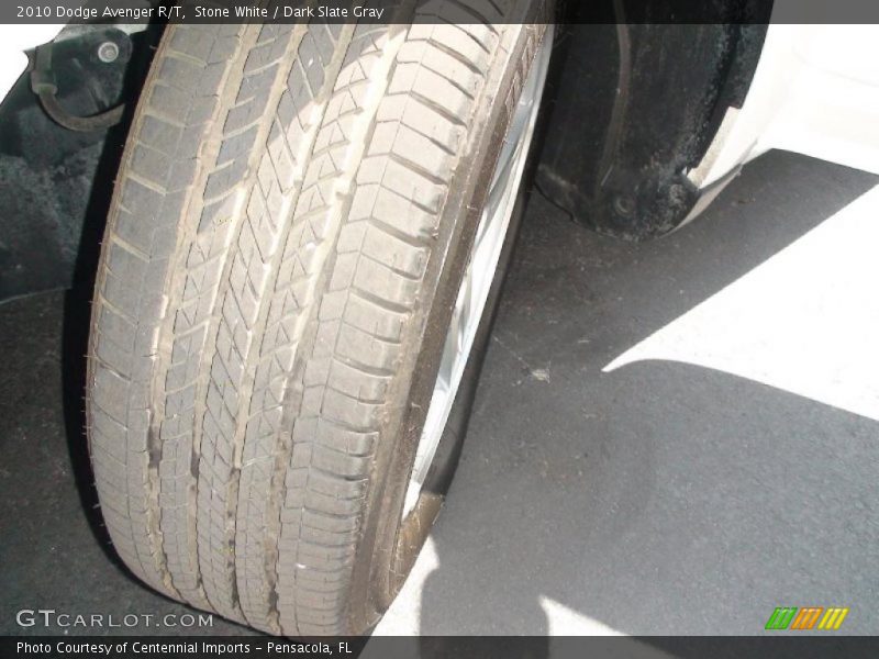 Stone White / Dark Slate Gray 2010 Dodge Avenger R/T