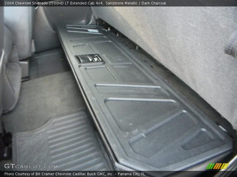 Sandstone Metallic / Dark Charcoal 2004 Chevrolet Silverado 2500HD LT Extended Cab 4x4