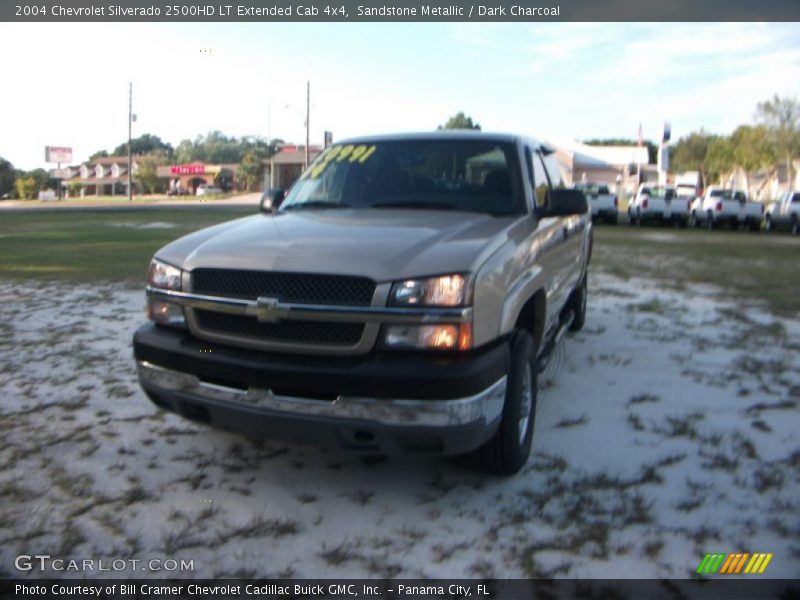 Sandstone Metallic / Dark Charcoal 2004 Chevrolet Silverado 2500HD LT Extended Cab 4x4