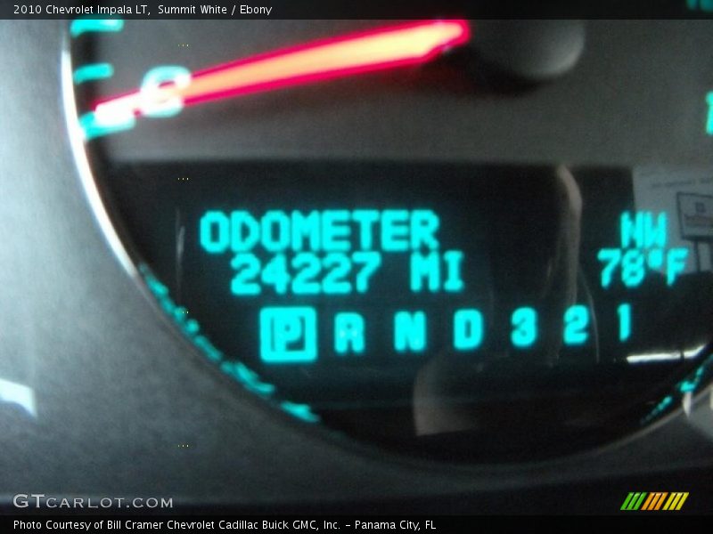 Summit White / Ebony 2010 Chevrolet Impala LT