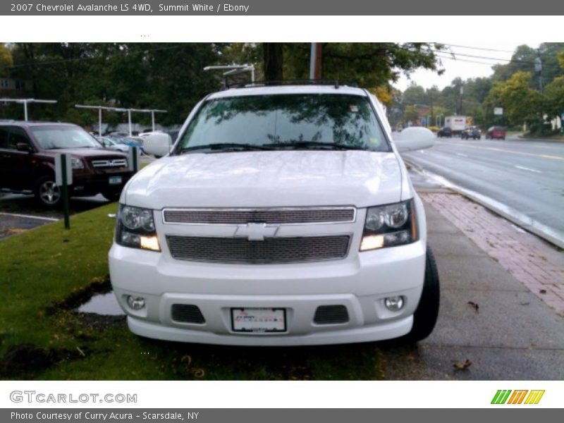 Summit White / Ebony 2007 Chevrolet Avalanche LS 4WD