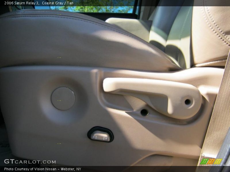 Coastal Gray / Tan 2006 Saturn Relay 3