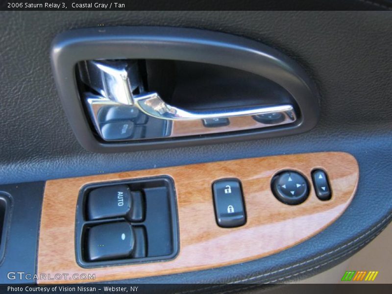 Coastal Gray / Tan 2006 Saturn Relay 3