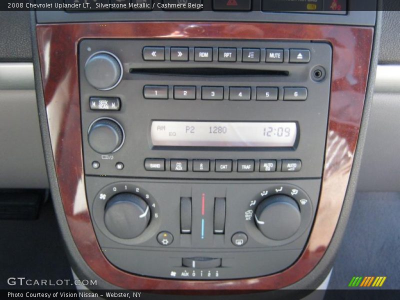 Silverstone Metallic / Cashmere Beige 2008 Chevrolet Uplander LT
