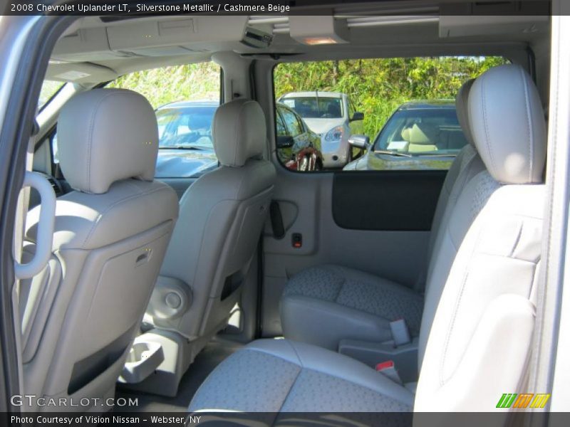 Silverstone Metallic / Cashmere Beige 2008 Chevrolet Uplander LT