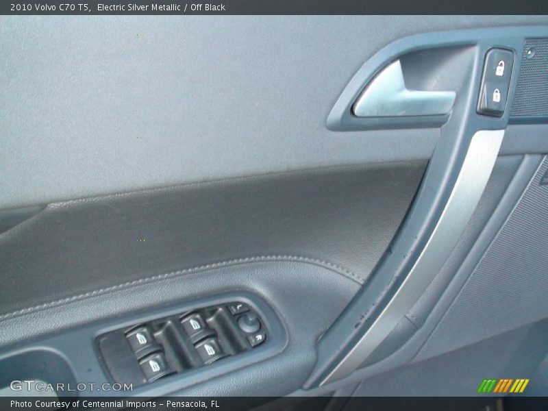 Electric Silver Metallic / Off Black 2010 Volvo C70 T5