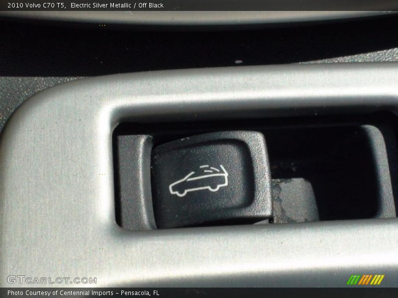 Electric Silver Metallic / Off Black 2010 Volvo C70 T5