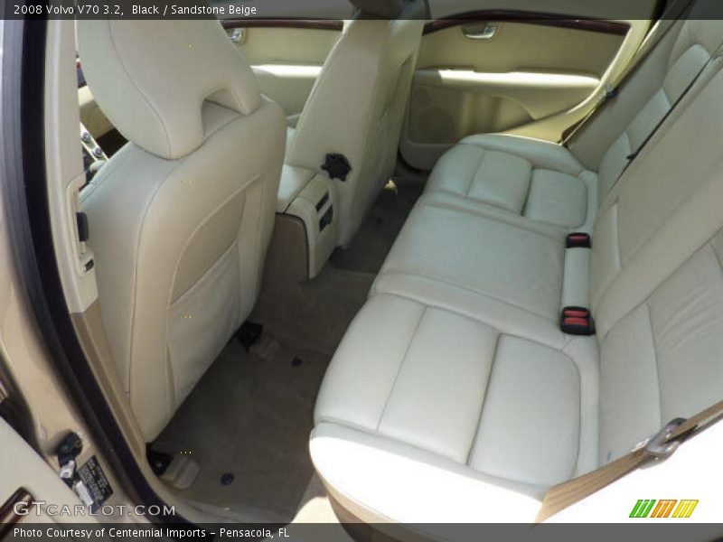 Black / Sandstone Beige 2008 Volvo V70 3.2