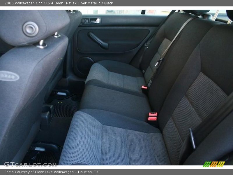 Reflex Silver Metallic / Black 2006 Volkswagen Golf GLS 4 Door