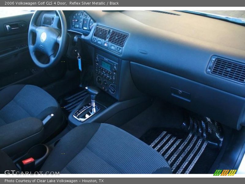 Reflex Silver Metallic / Black 2006 Volkswagen Golf GLS 4 Door
