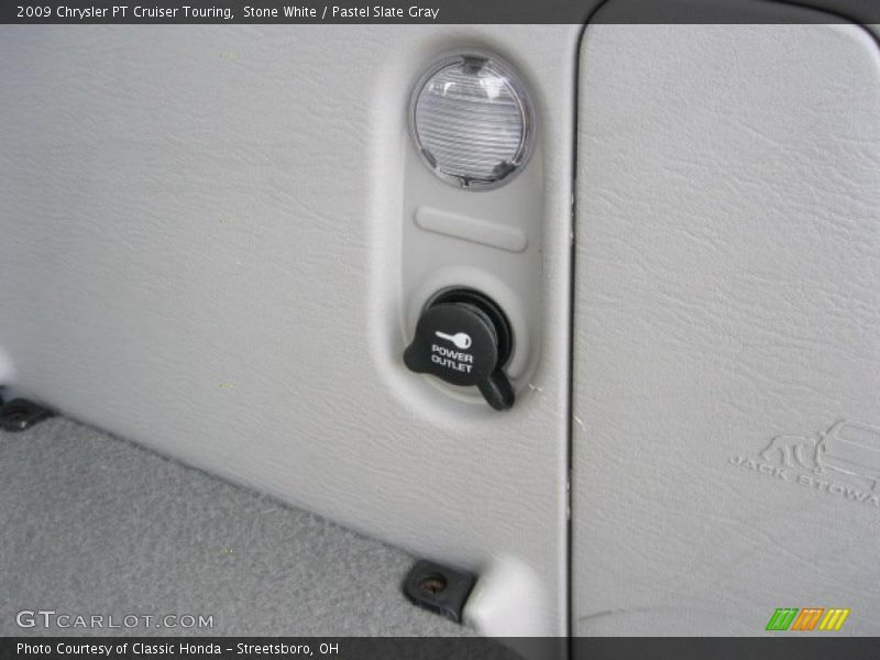 Stone White / Pastel Slate Gray 2009 Chrysler PT Cruiser Touring