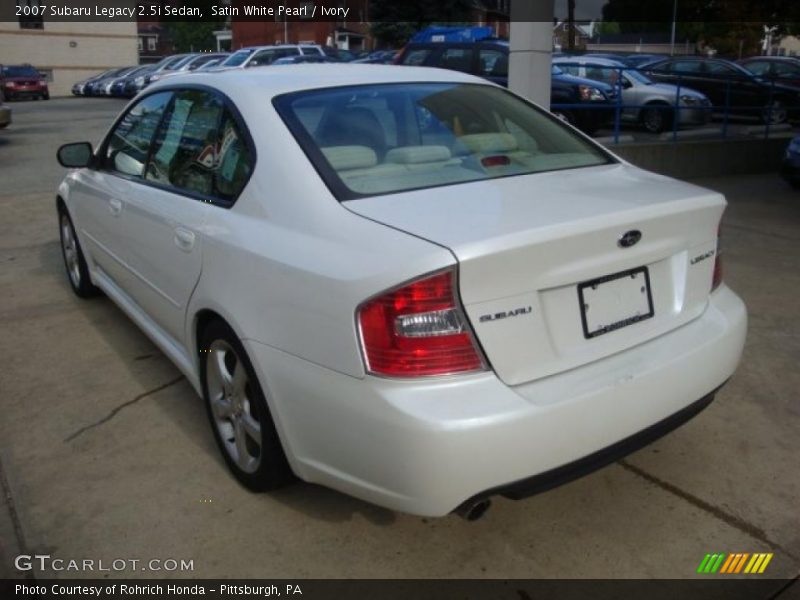Satin White Pearl / Ivory 2007 Subaru Legacy 2.5i Sedan