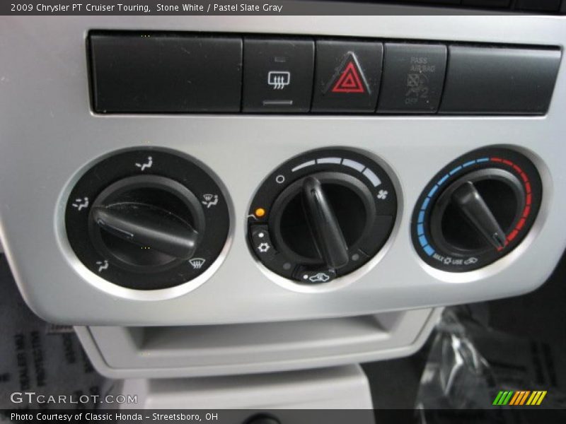 Stone White / Pastel Slate Gray 2009 Chrysler PT Cruiser Touring