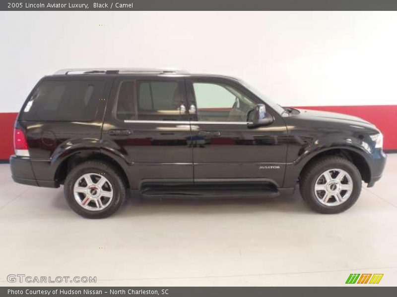Black / Camel 2005 Lincoln Aviator Luxury