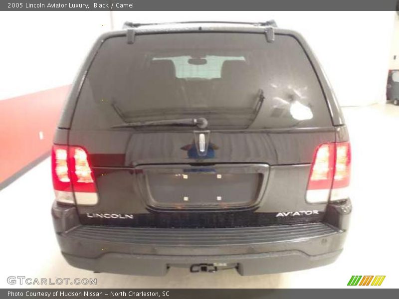 Black / Camel 2005 Lincoln Aviator Luxury