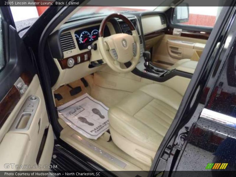 Black / Camel 2005 Lincoln Aviator Luxury