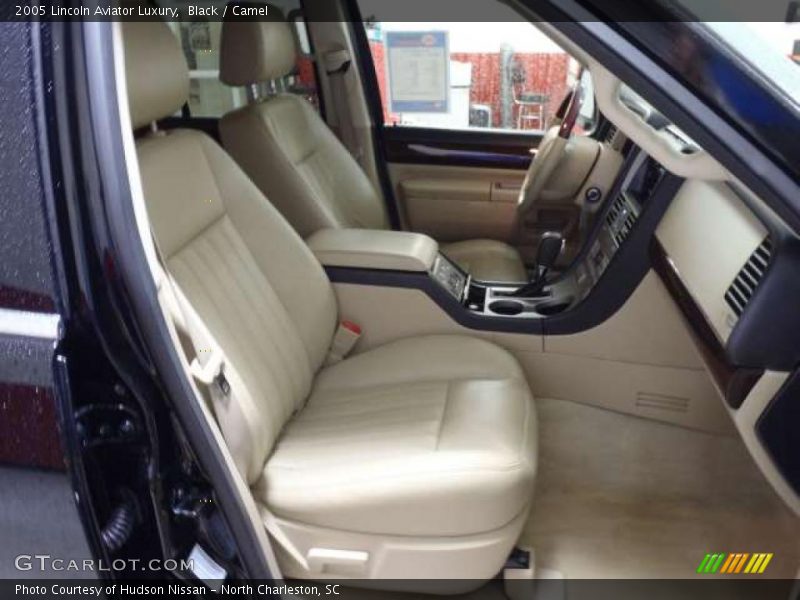 Black / Camel 2005 Lincoln Aviator Luxury