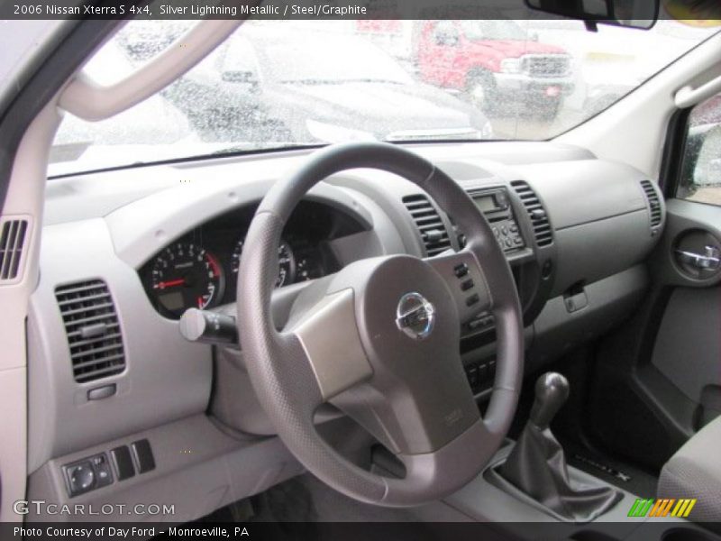 Silver Lightning Metallic / Steel/Graphite 2006 Nissan Xterra S 4x4