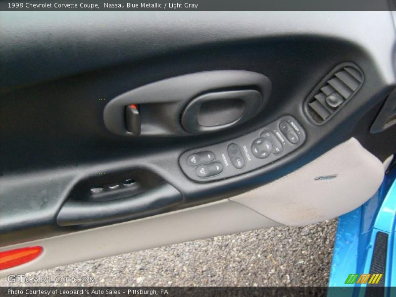 Nassau Blue Metallic / Light Gray 1998 Chevrolet Corvette Coupe