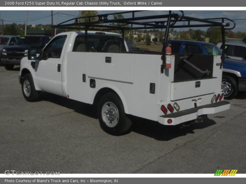 Oxford White / Camel 2008 Ford F250 Super Duty XL Regular Cab Chassis Utility Truck