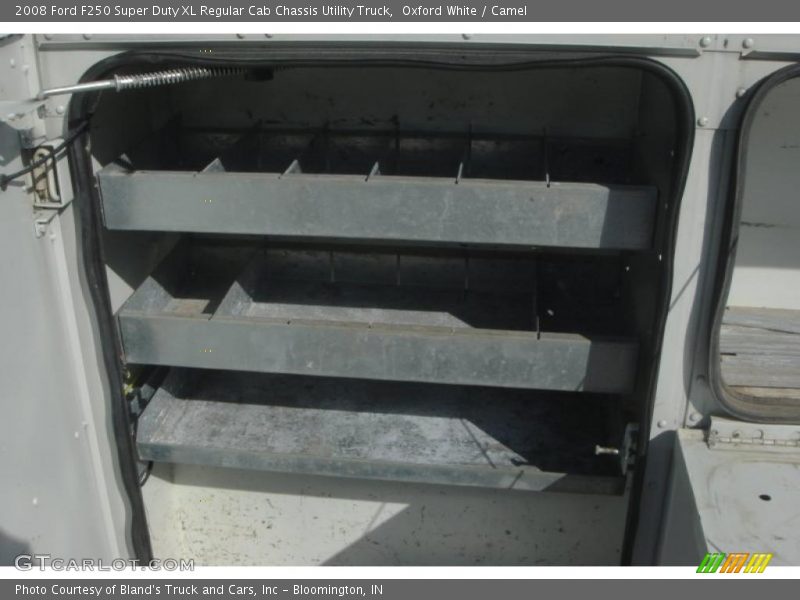Oxford White / Camel 2008 Ford F250 Super Duty XL Regular Cab Chassis Utility Truck
